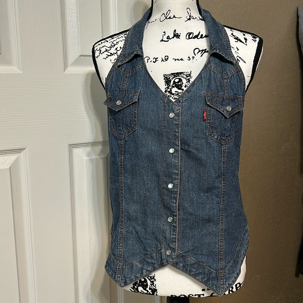Levis Rare find, to be new and vintage